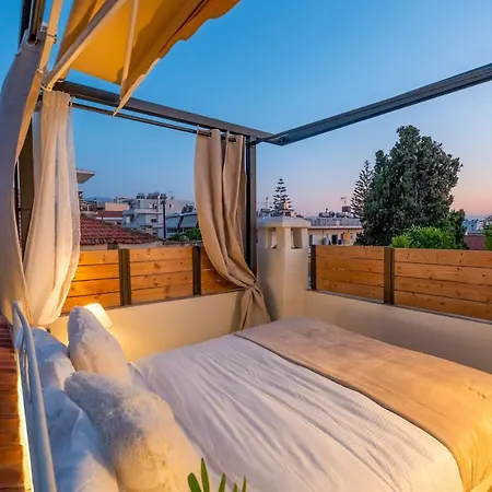 Le Nid Terrace